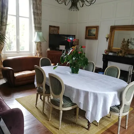 Le Chateau Ste Marie 住宿加早餐酒店 Fors