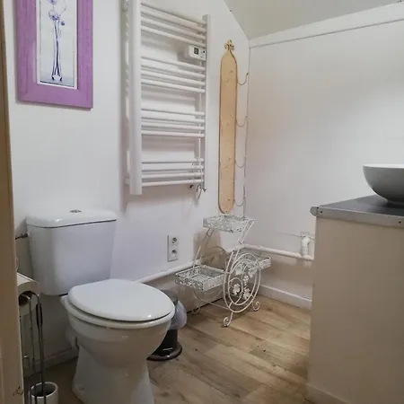 Le Chateau Ste Marie Bed & Breakfast