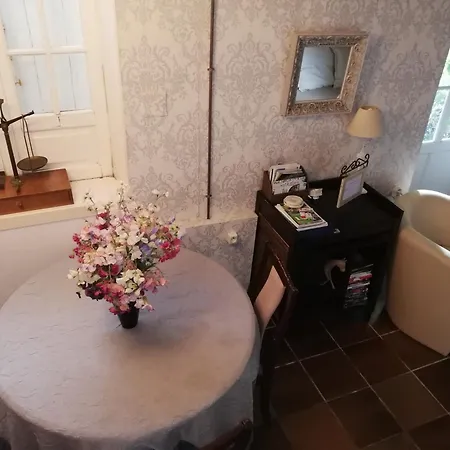 Le Chateau Ste Marie 住宿加早餐酒店 *